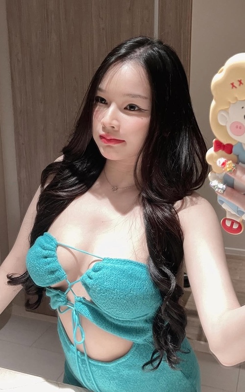 Discover Passion and Elegance with Amelia Pearl