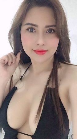 Experience Unforgettable Moments with Venus Skye by Your Side