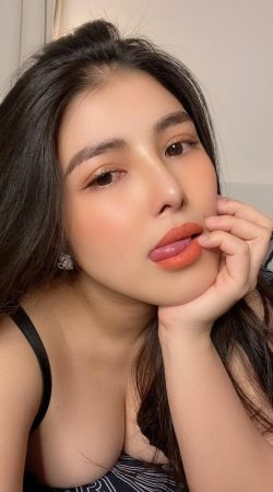 Experience Unforgettable Moments with Starla Crimson Tonight