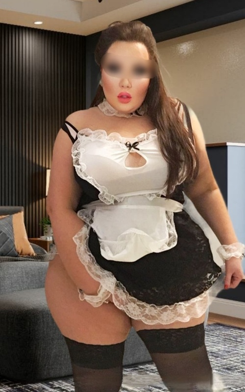 Experience Unforgettable Moments with Everly Charm Today